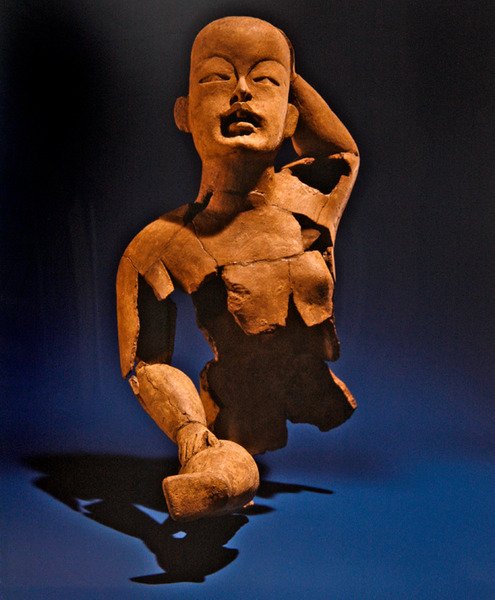 Sittande figur, Olmec Culture (keramik) av Pre Columbian Pre Columbian