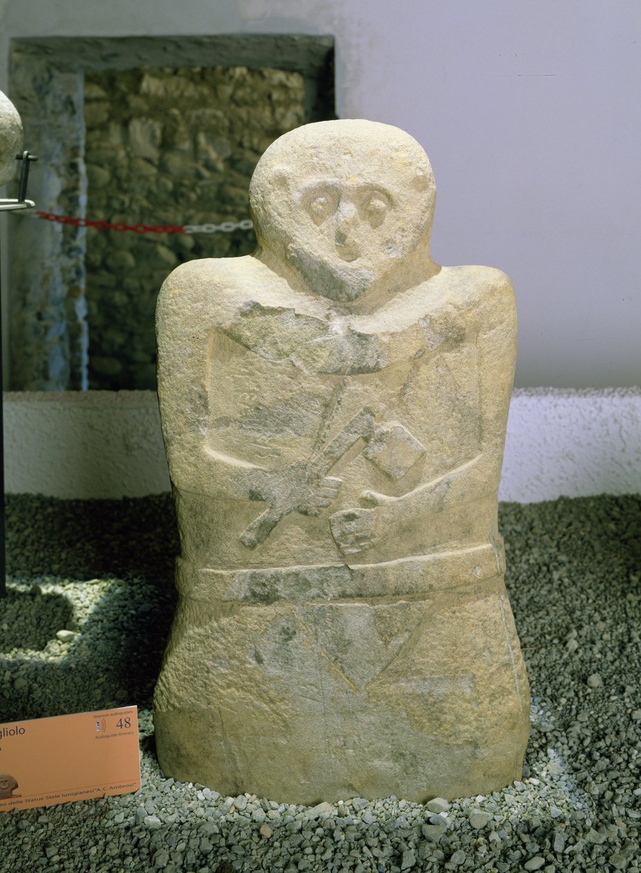 En av Lunigiana-stelerna, funnen i Bigliolo, c.3000 f.Kr av Prehistoric