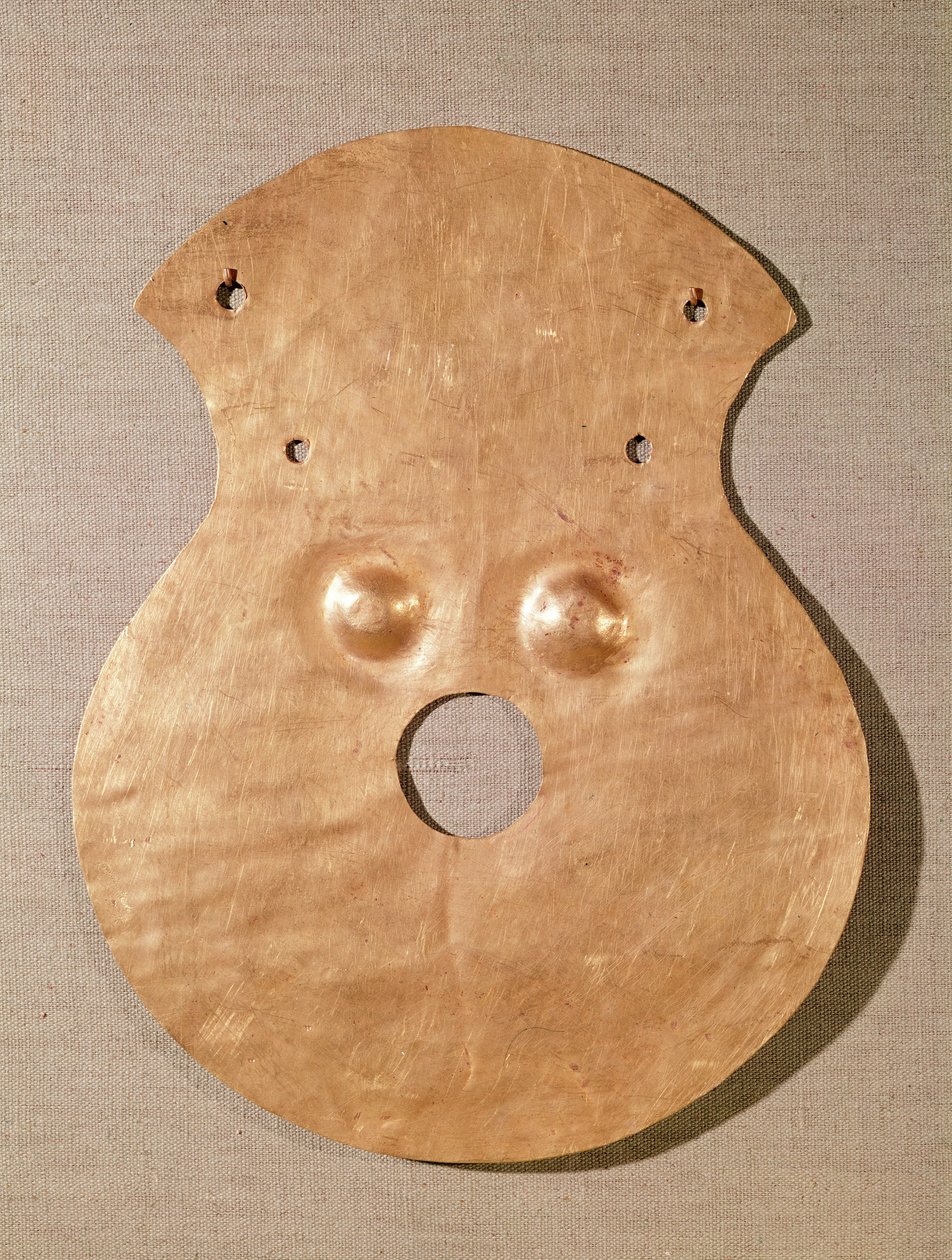 Violinformad idol, från Moigrad, 2500-2000 f.Kr. (guld) av Prehistoric