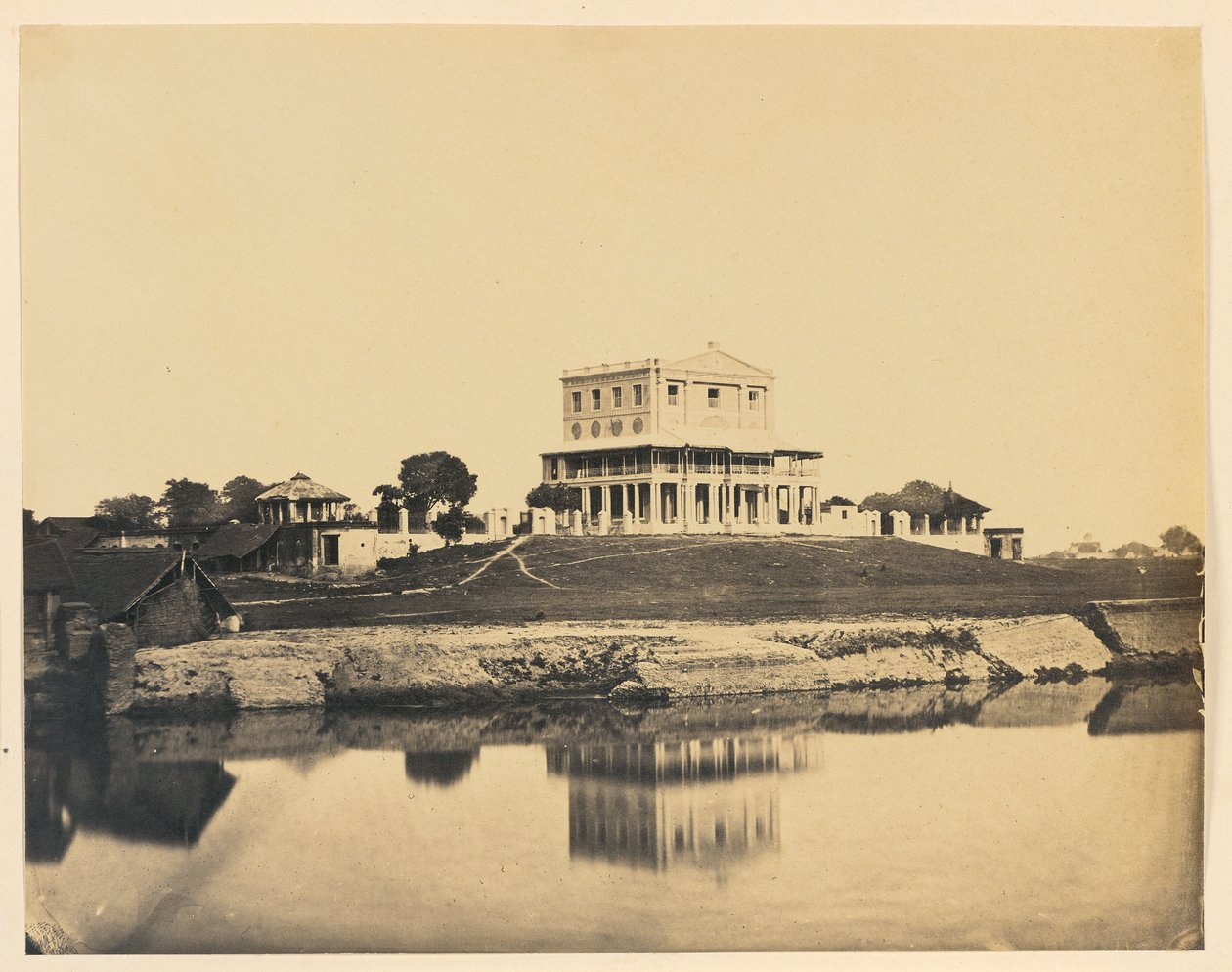 [Palace] av Robert C. Tytler