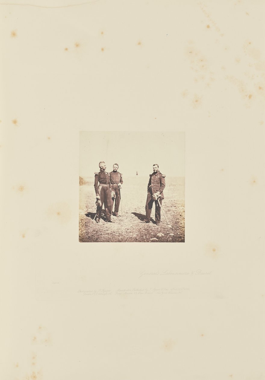 General Labousiniere och General Bevret. av Roger Fenton