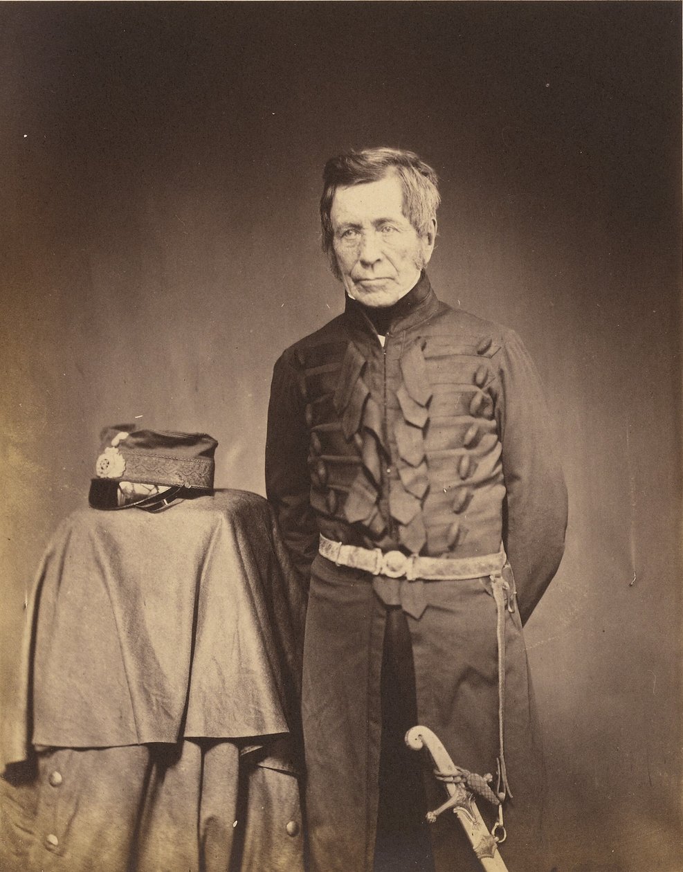 Generallöjtnant Sir J. Burgoyne, G.C.B. av Roger Fenton