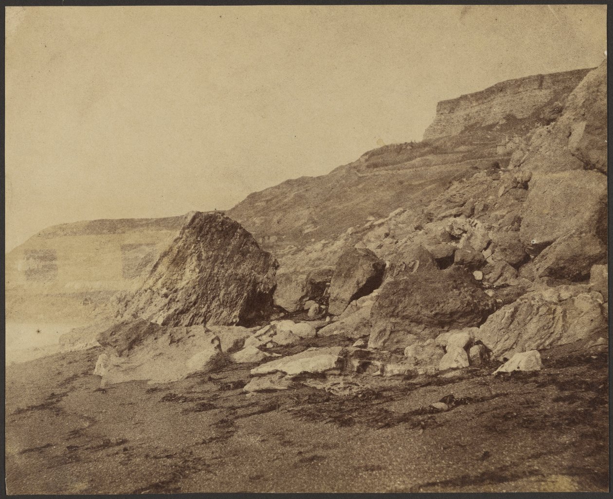 Rocken End (Looking West), Isle of Wight av Roger Fenton