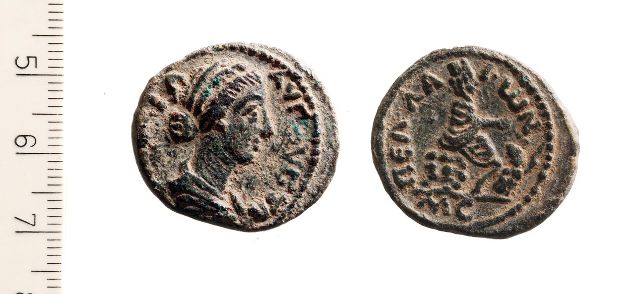 Lucilla (metall) av Roman