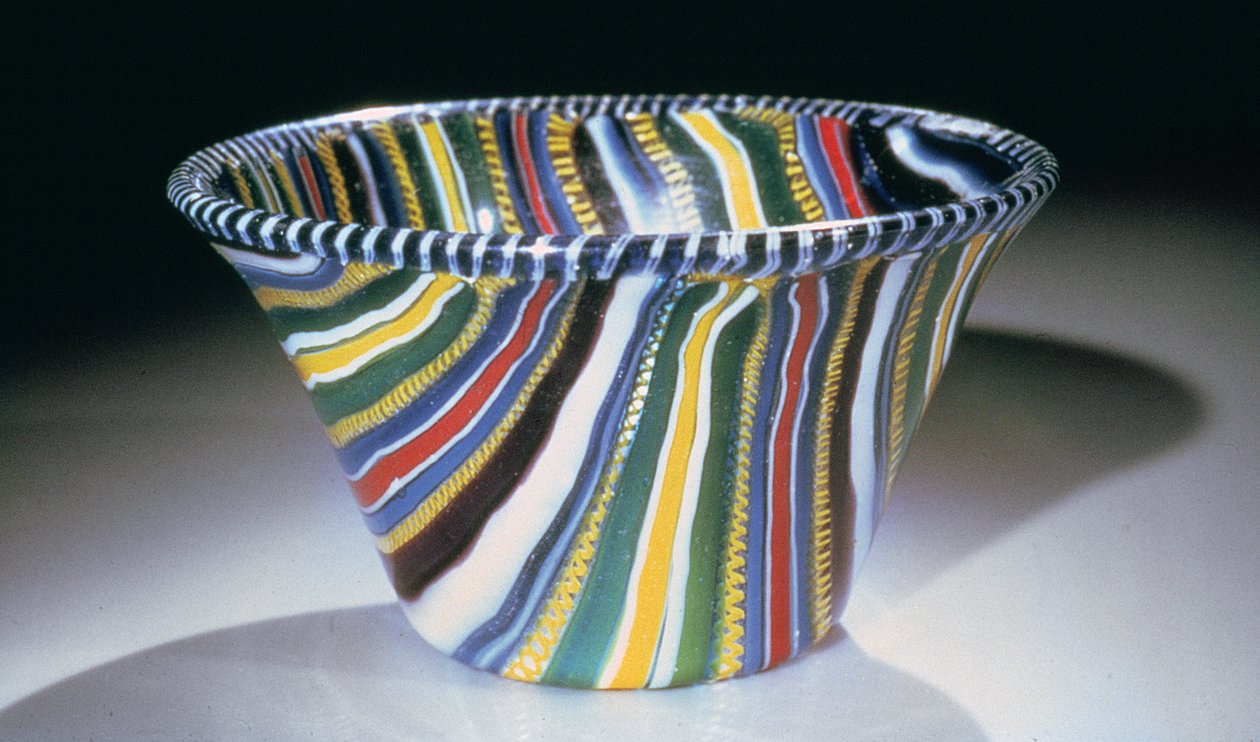 Millefiori-rätt, romersk, troligen Alexandria, 1:a århundradet f.Kr. - 1:a århundradet e.Kr. (glas) av Roman