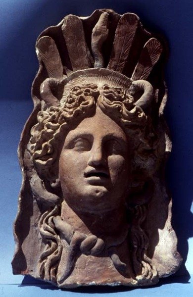 Punisk mask av Roman Roman