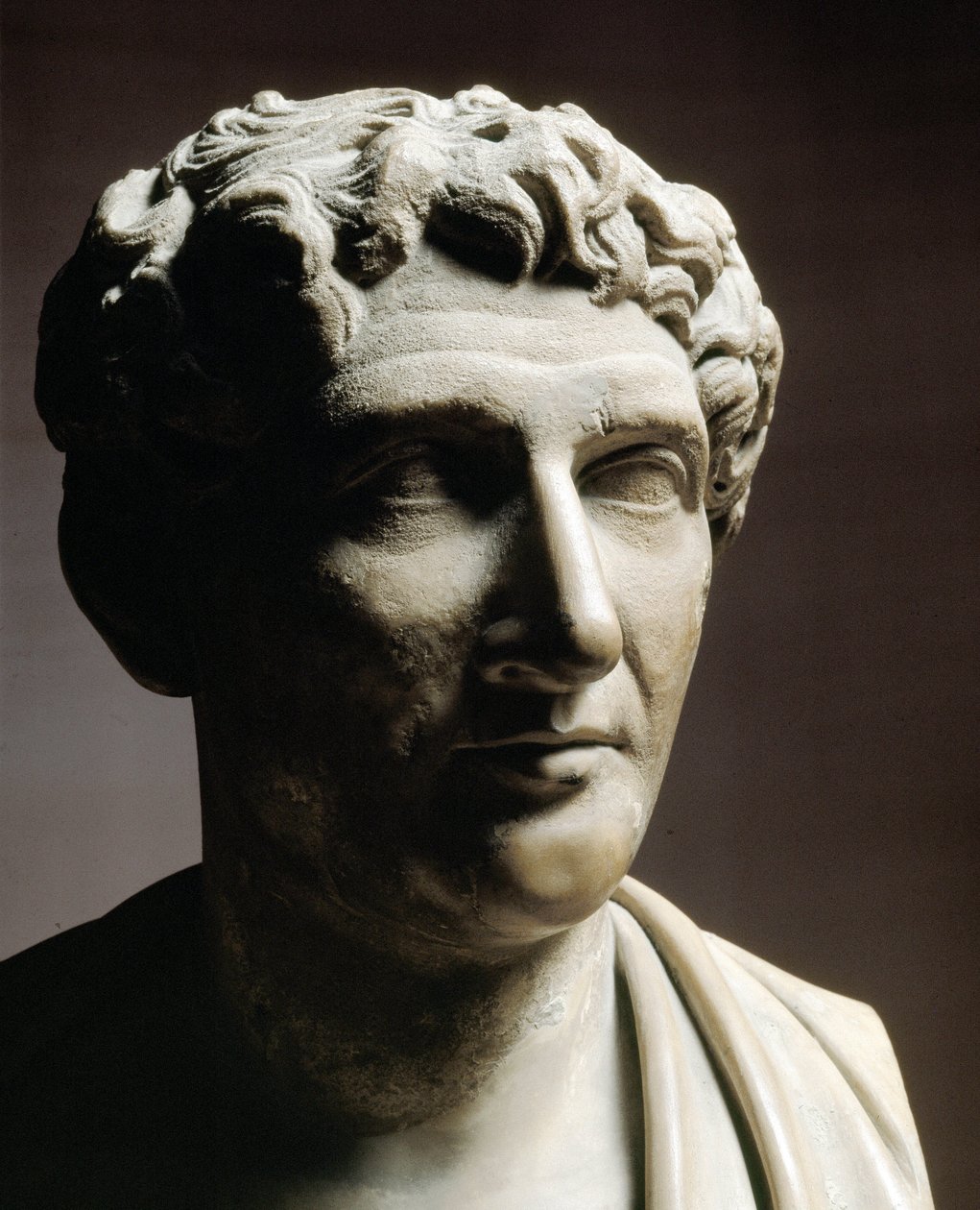 Head of Ovid (marmorskulptur) av Roman