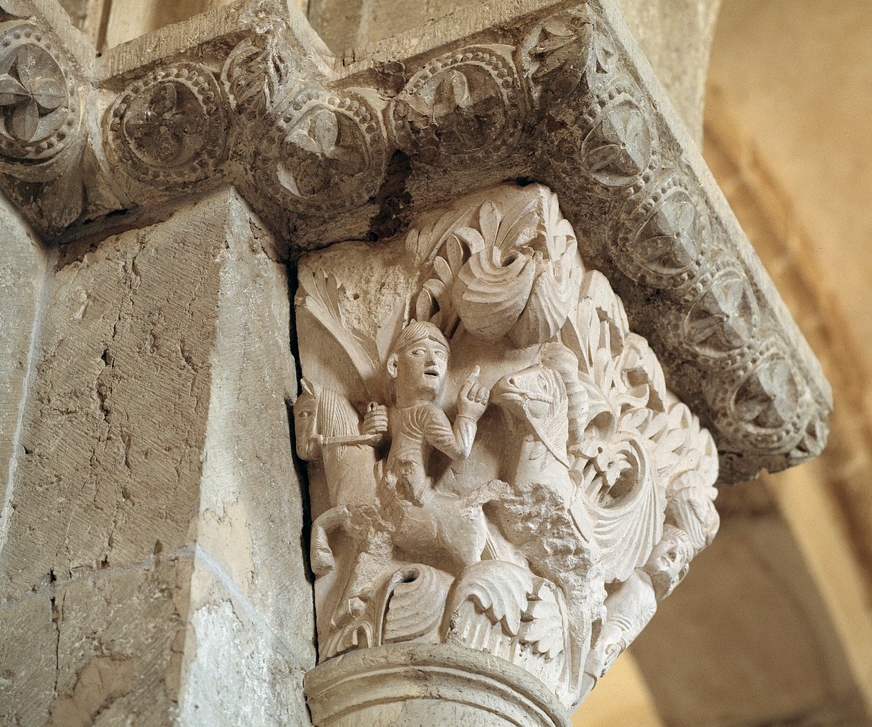 Absalom (ristad huvudstad) av Romanesque