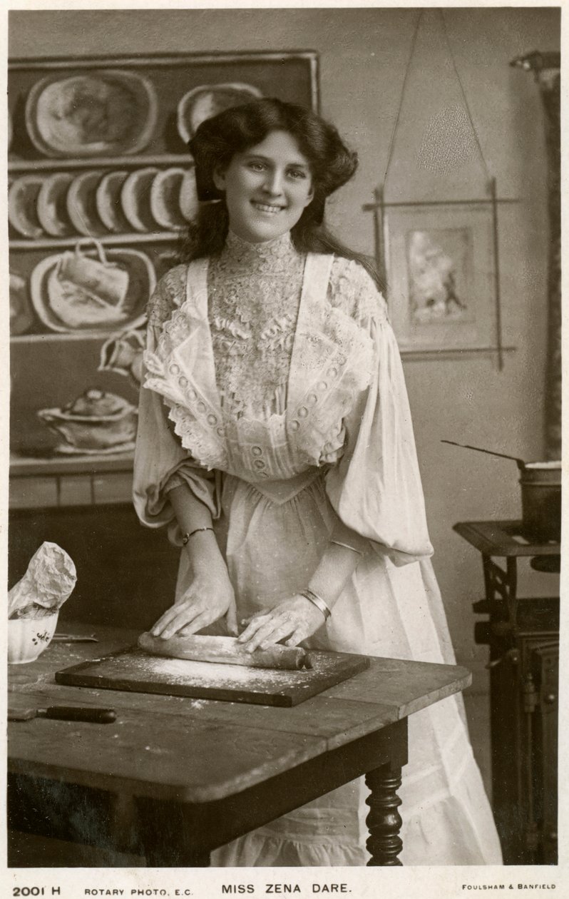 Zena Dare, brittisk skådespelerska, ca 1900-talet. av Rotary Photo