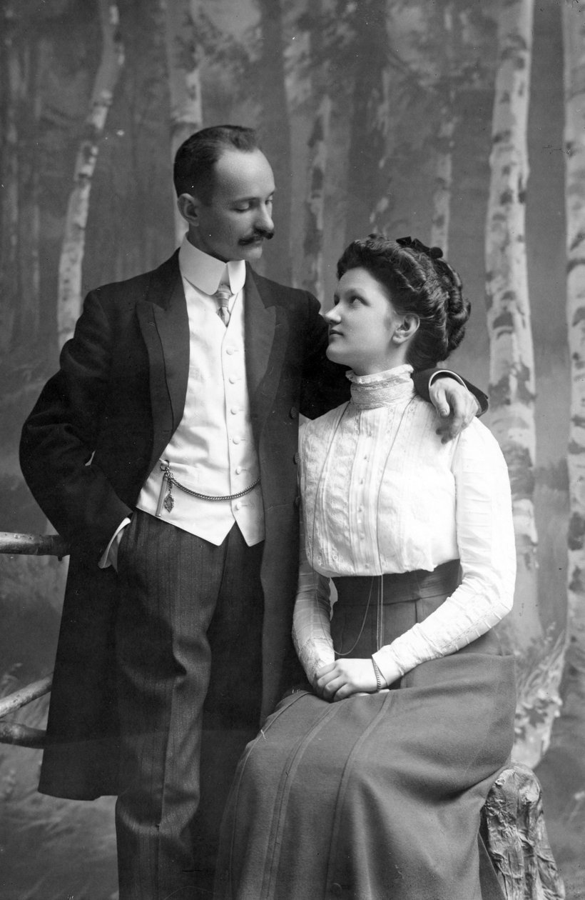 Pavel Zhukov med sin fru Anna, sent C19th av Russian Photographer