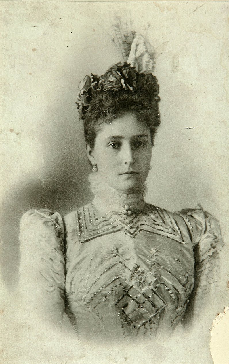 Porträtt av kejsarinnan Alexandra Fyodorovna av Russian Photographer