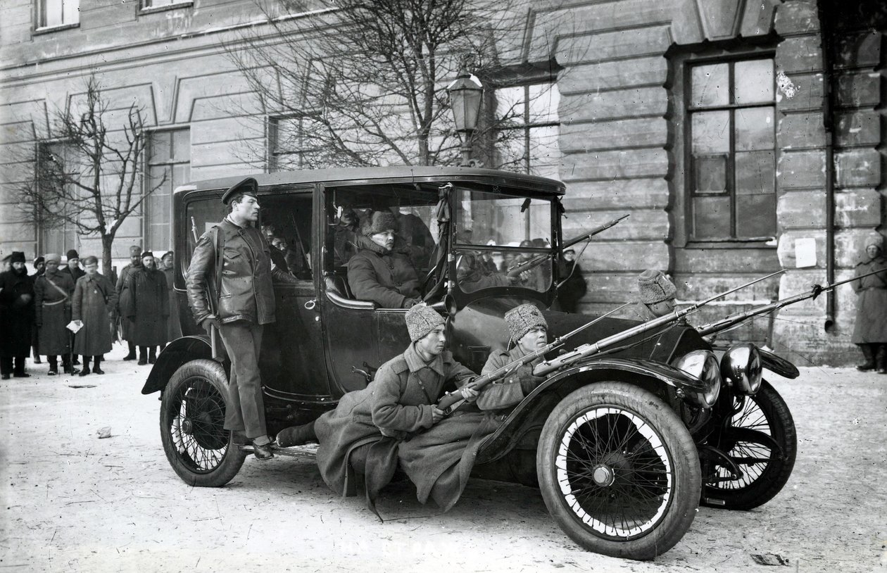 Revolutionär milis, St Petersburg, 1917 av Russian Photographer