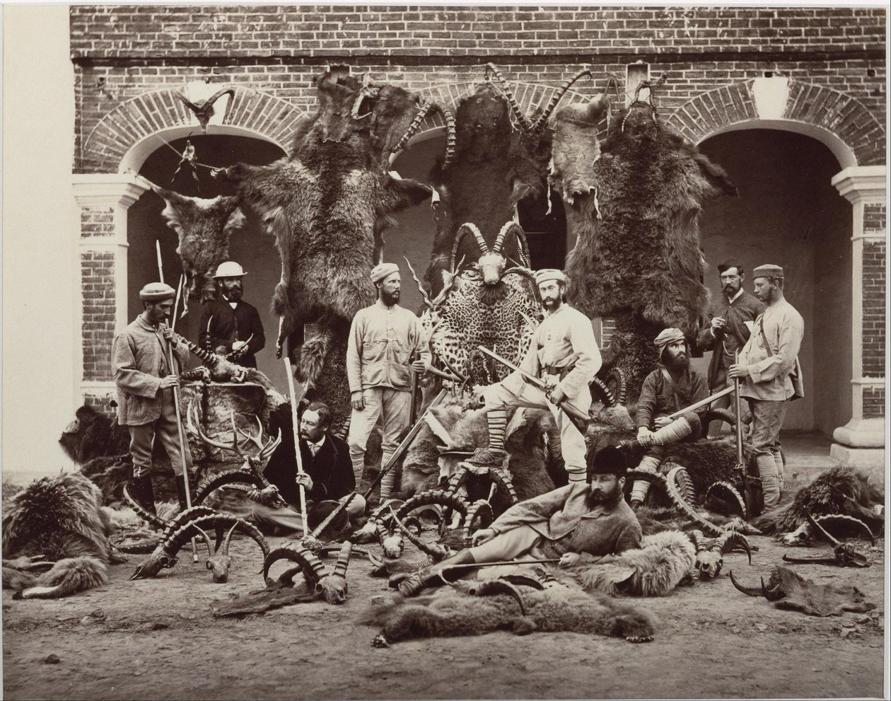 Hunters and Trophies, Indien av Samuel Bourne