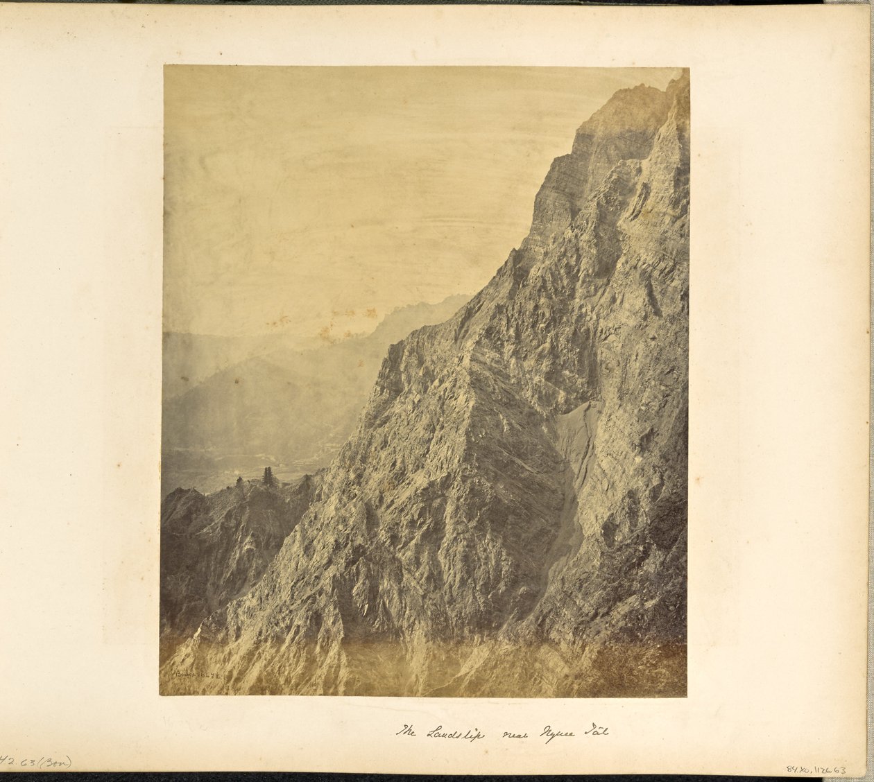 Nynee Tal; The Landslip av Samuel Bourne
