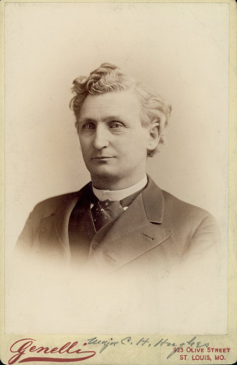 Bust portrait of Dr. Charles Hamilton Hughes wearing a suit av St. Louis Genelli