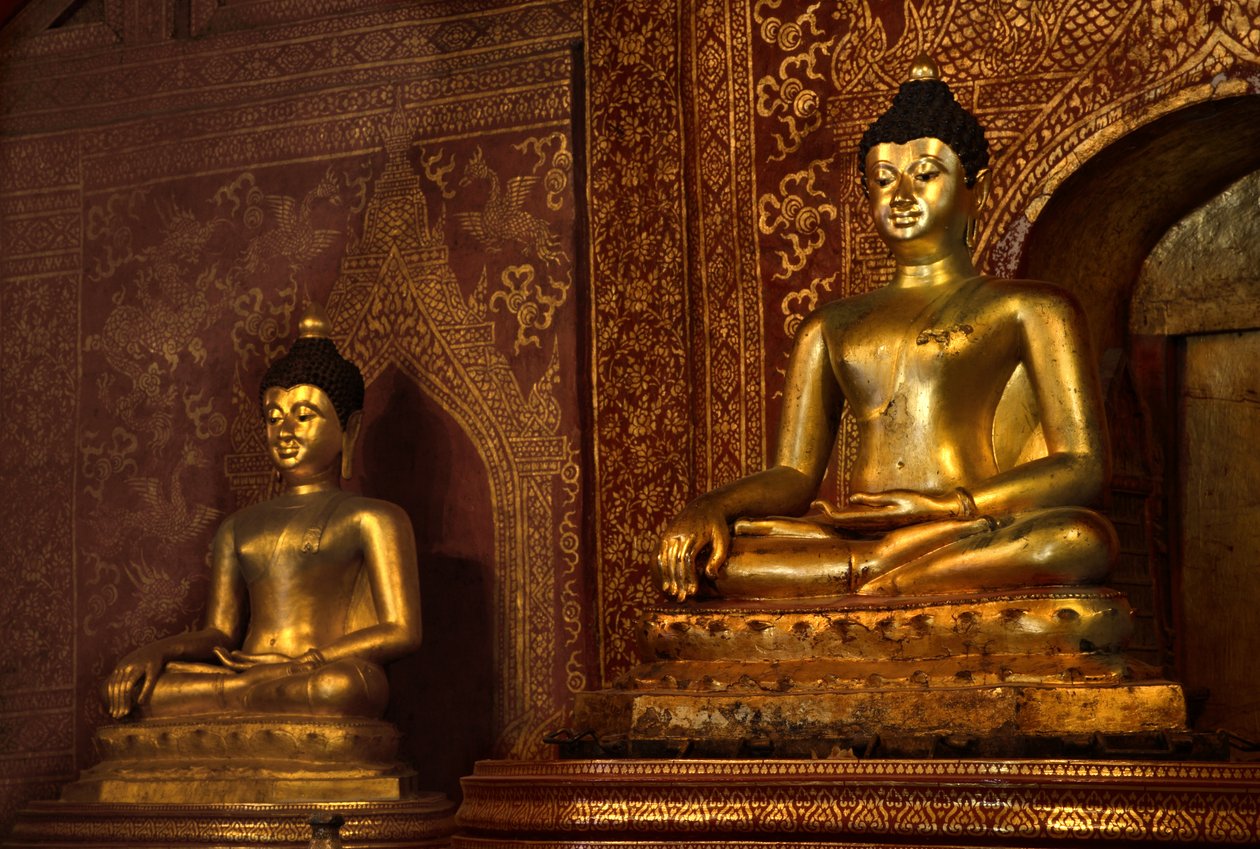 The Buddha Sihing (brons) av Thai School
