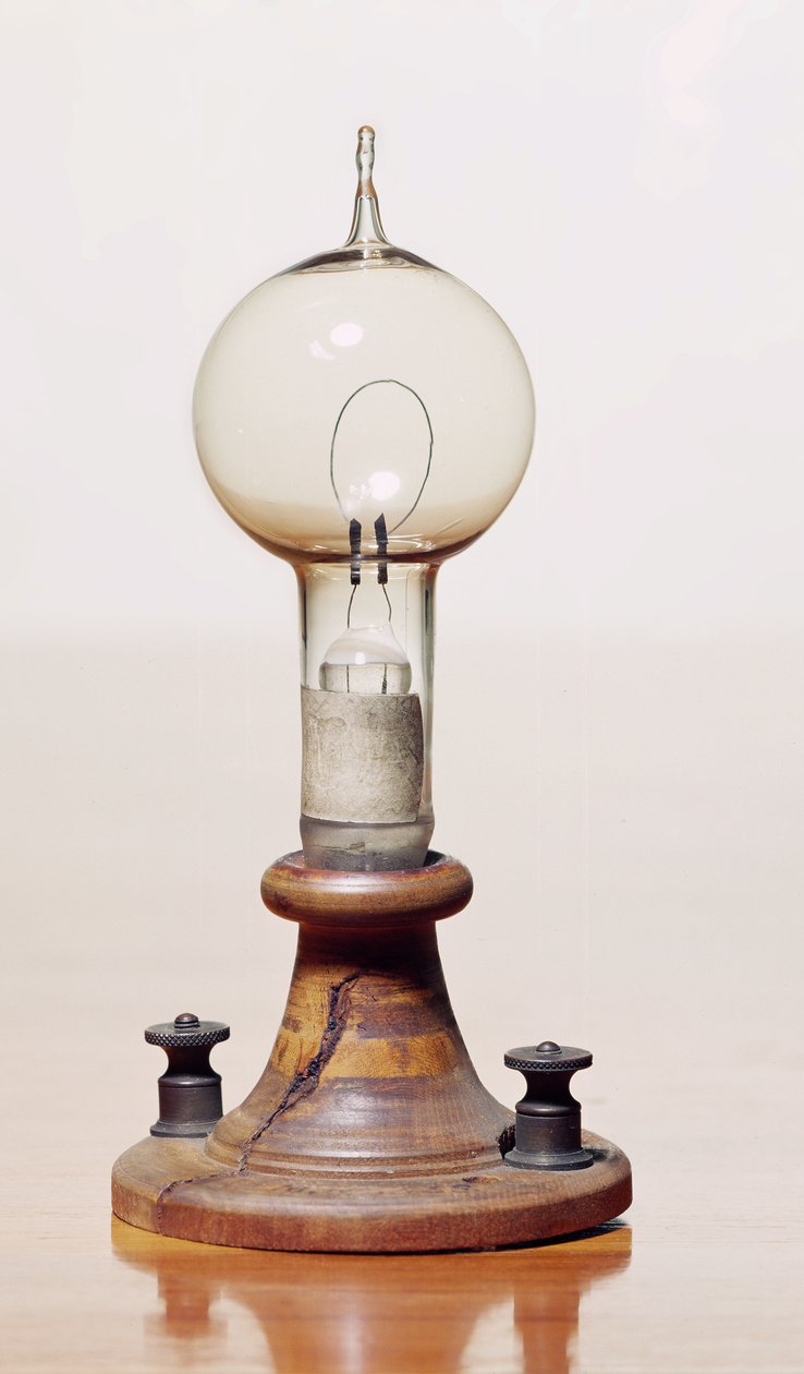 Elektrisk filament, 1879 (glas & trä) (se även 259550 & 260230) av Thomas Alva Edison