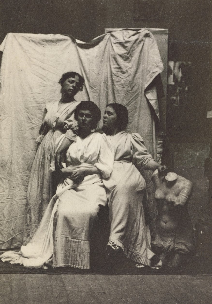 Cook Cousins i klassisk kostym i Eakins Chestnut Street Studio, ca 1892 (platinatryck) av Thomas Eakins