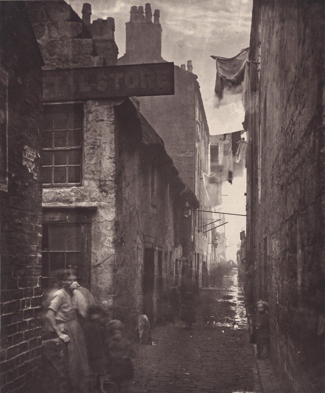 Old Vennel, Off High Street, 1868-1871. av Thomas Annan