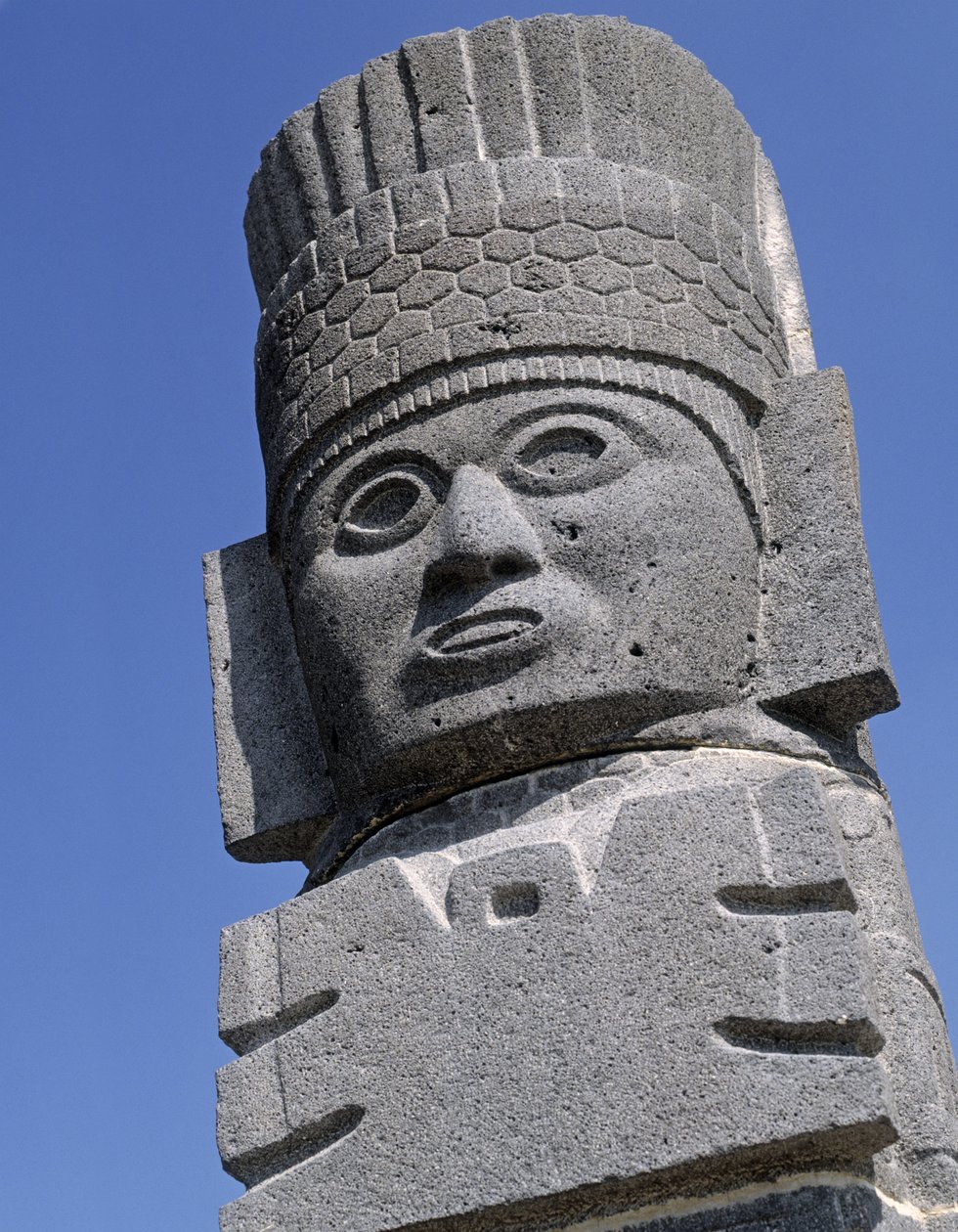 Närbild av en "Atlante" figur på pyramiden av Tlahuizcalpantecuhtli av Toltec
