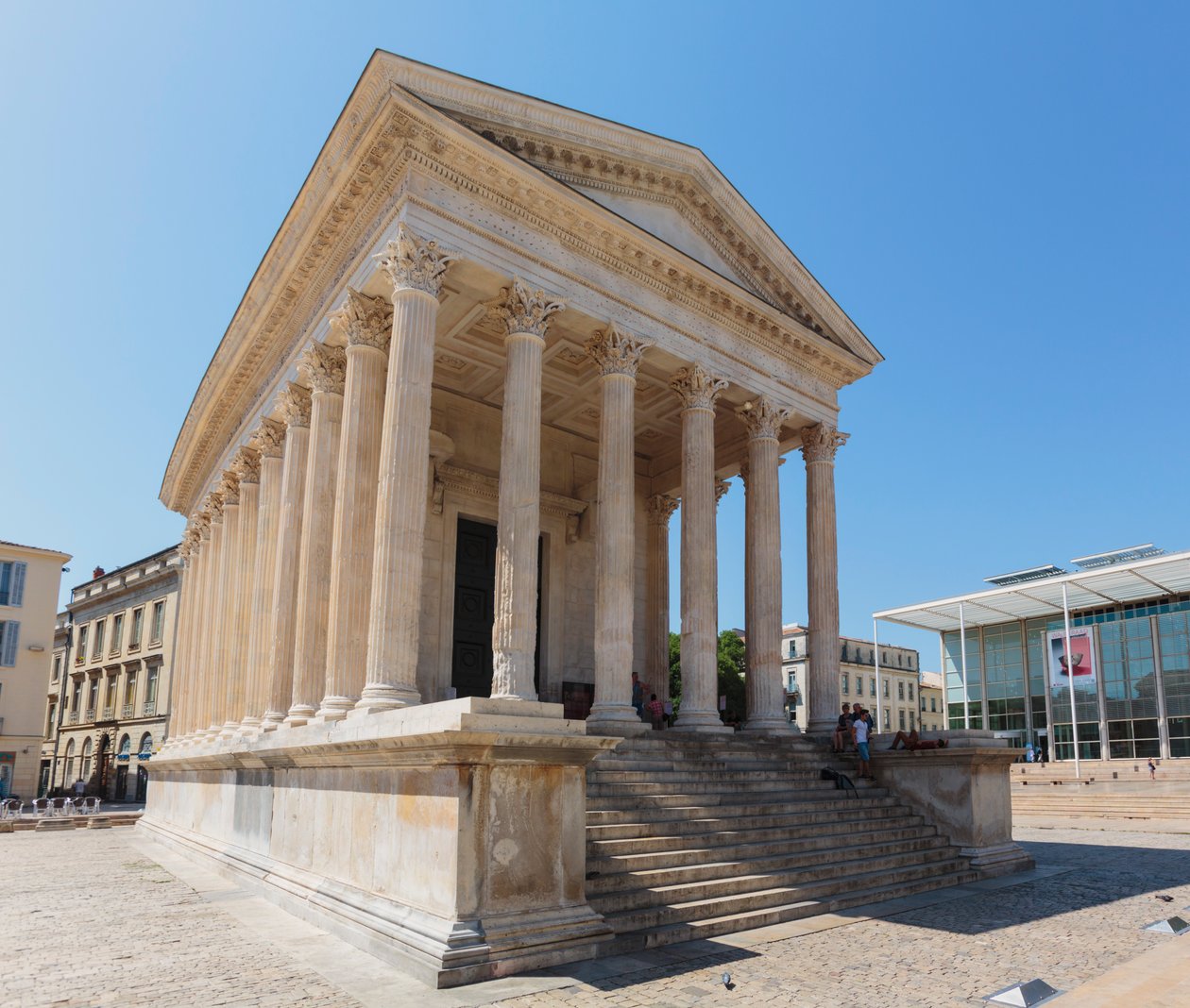 Nimes, Frankrike. Fyrkantigt hus. av Unbekannt Unbekannt