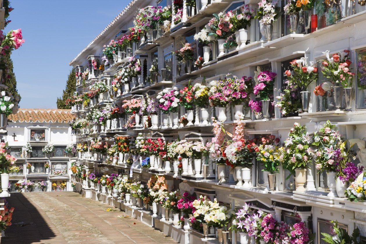 Utsikt över kyrkogården av Unbekannt Unbekannt