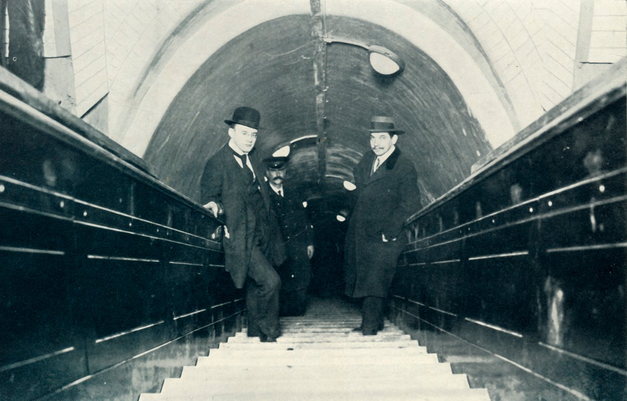 En rörlig trappa, 1922. av Unbekannt