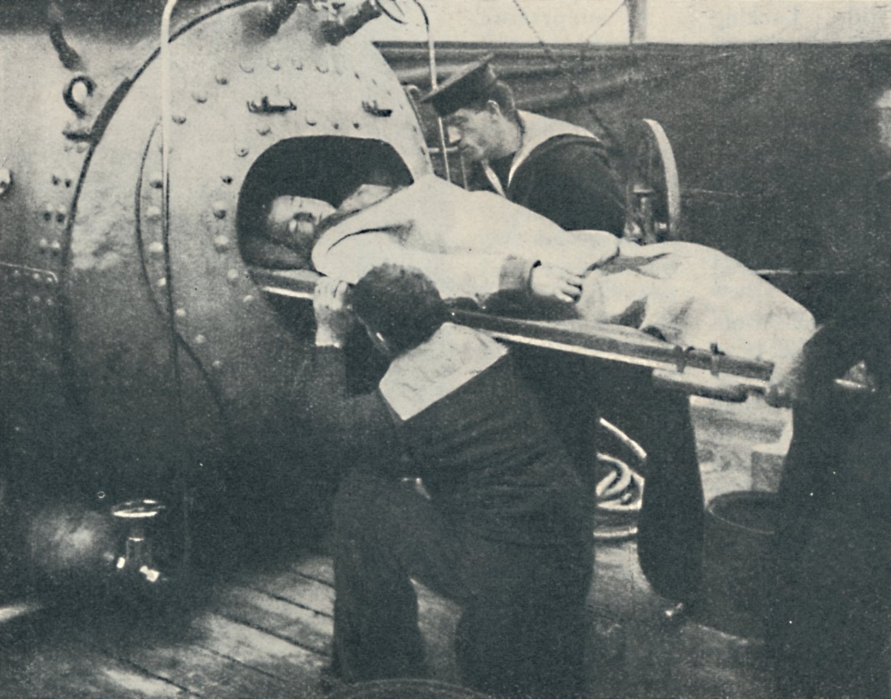 En rekompressionskammare, 1936 av Unbekannt