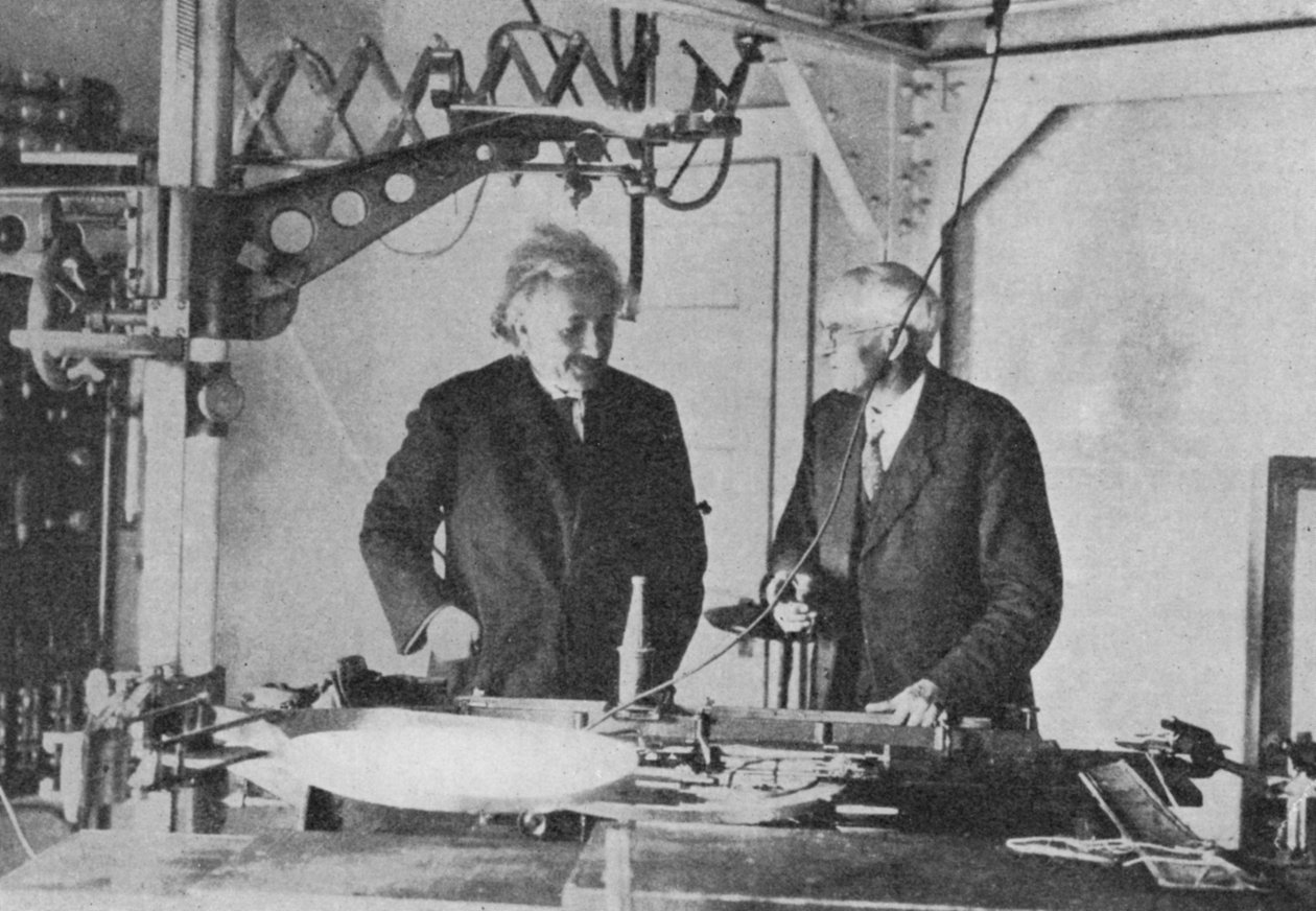 Albert Einstein 1879-1955 vid Mount Wilson Observatory av Unbekannt