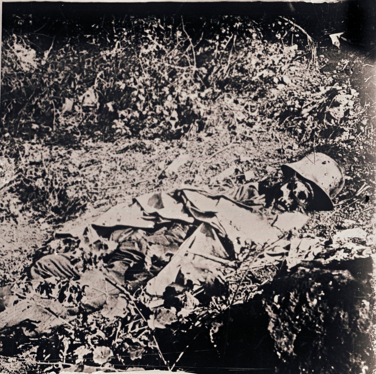 Kropp av död tysk soldat, c1914-c1918 av Unbekannt
