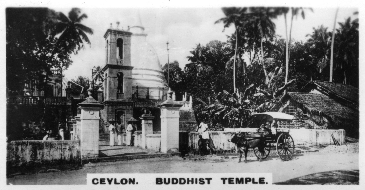 Buddhisttemplet, Ceylon, c1925 av Unbekannt