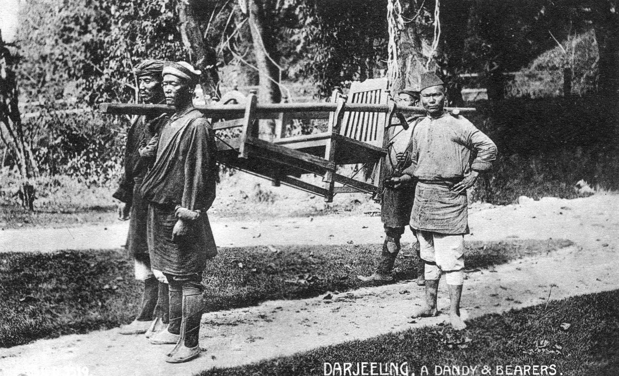 Dandy and Bearers, Darjeeling, Indien, tidigt 1900-tal av Unbekannt