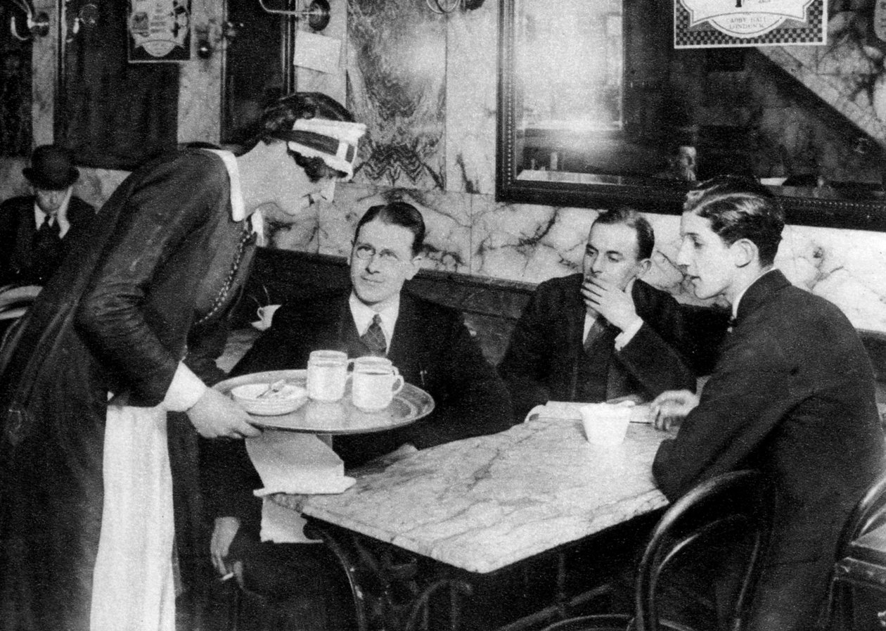 Elva klockan kaffe, London, 1926-1927 av Unbekannt