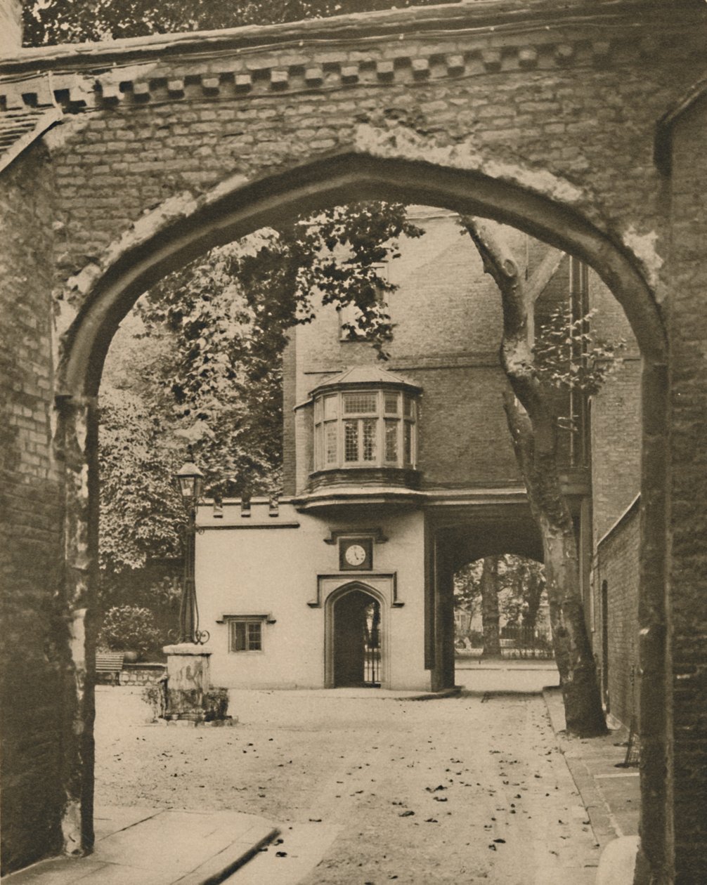 Entré Courtyard and Gateway of the Charterhouse, c1935. av Unbekannt