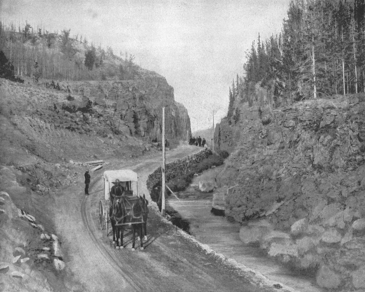 Ingång till Yellowstone Park, USA, c1900. av Unbekannt