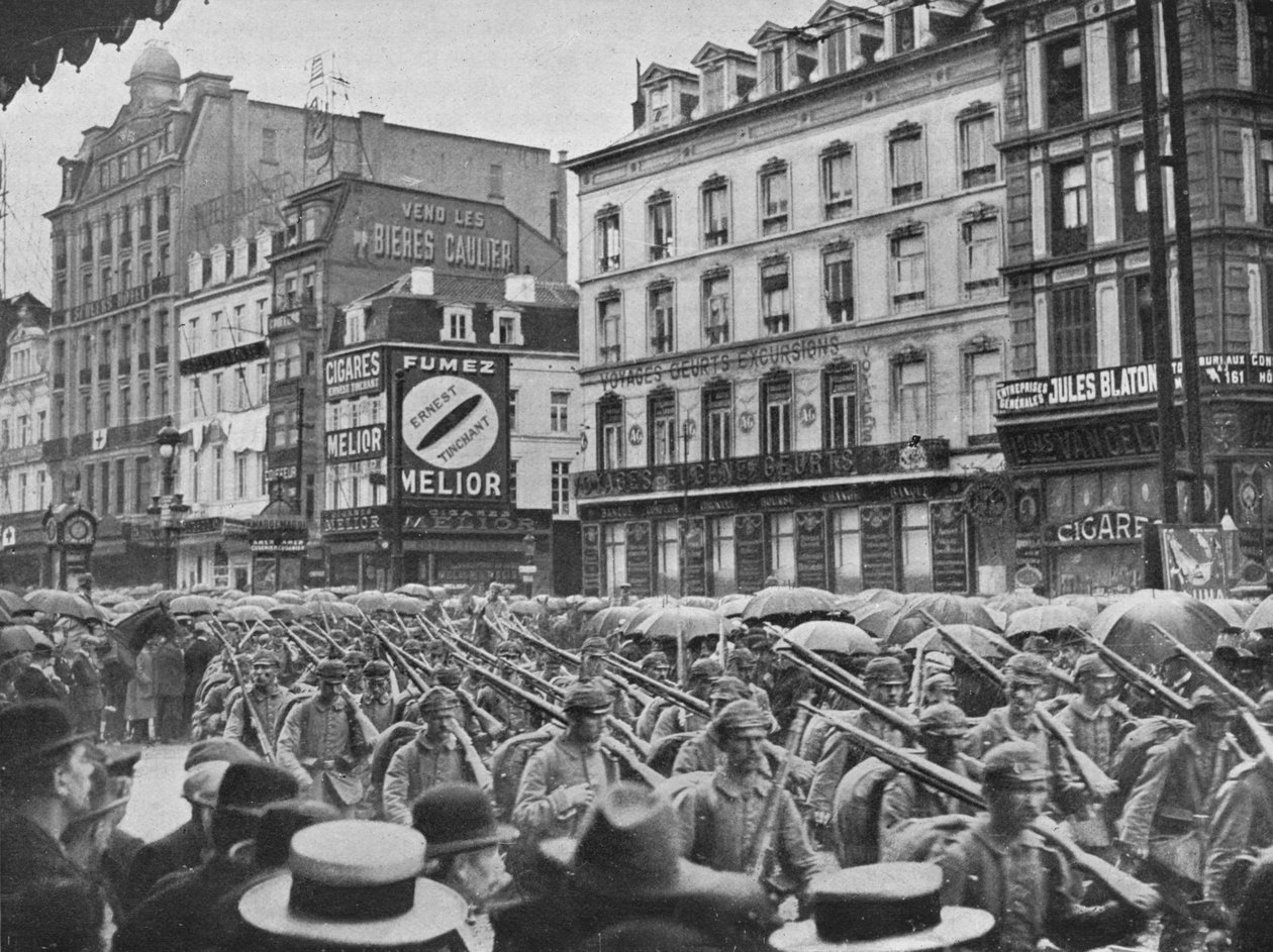 Tyskt infanteri går in i Bryssel i regnet, 1914 av Unbekannt