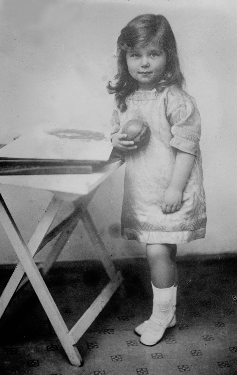 Storhertiginnan Kira Kirillovna av Ryssland, c1912. av Unbekannt