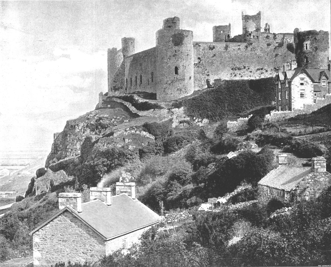 Harlech Castle, Merionethshire, Wales, 1894. av Unbekannt