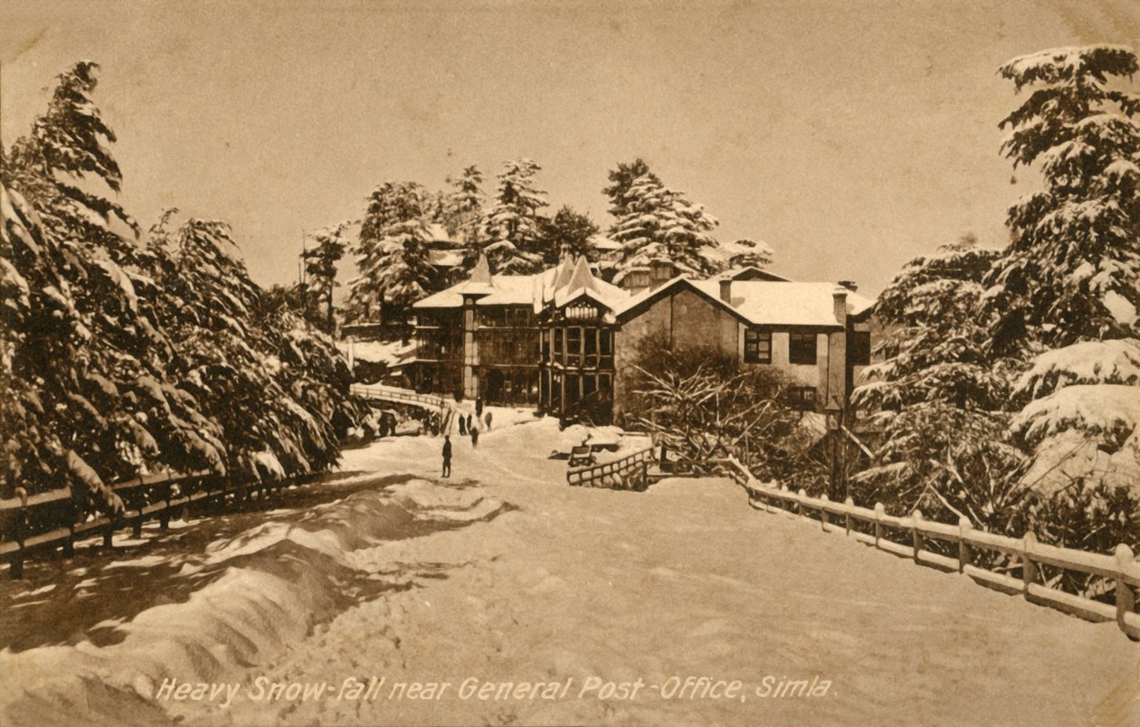 Kraftigt snöfall nära General Post-Office, Shimla, c1918-c1939. av Unbekannt