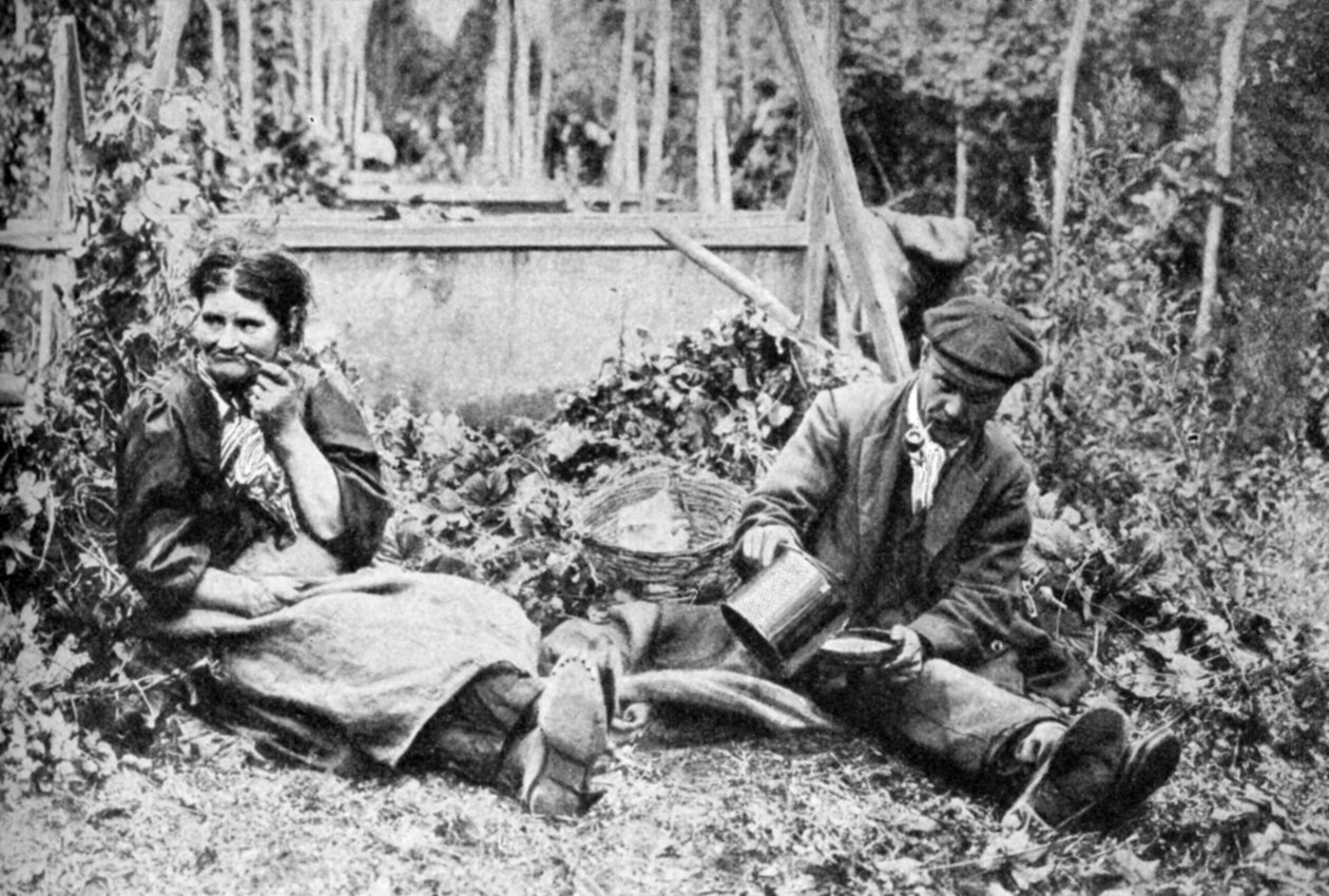 Humleplockare, Kentish humlefält, c1922 av Unbekannt