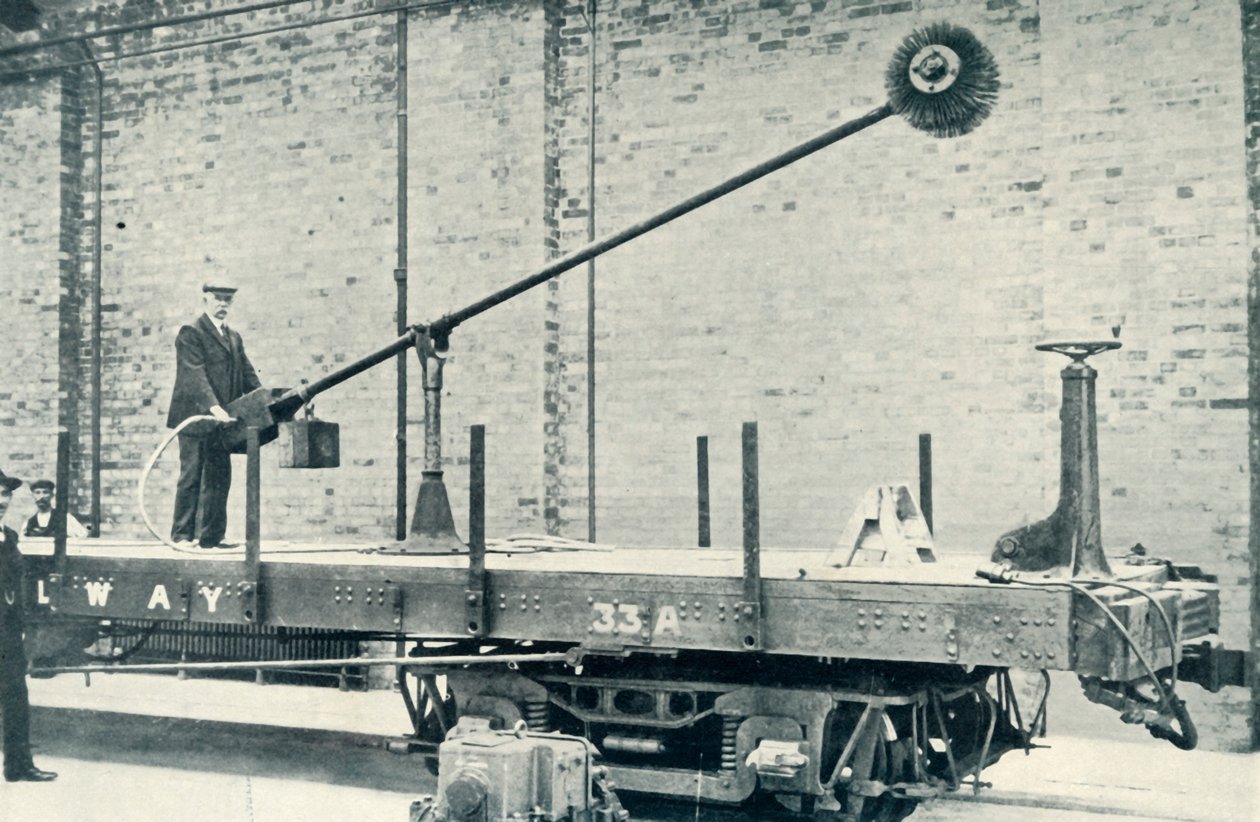 Att hålla tunnlarna rena, 1922. av Unbekannt