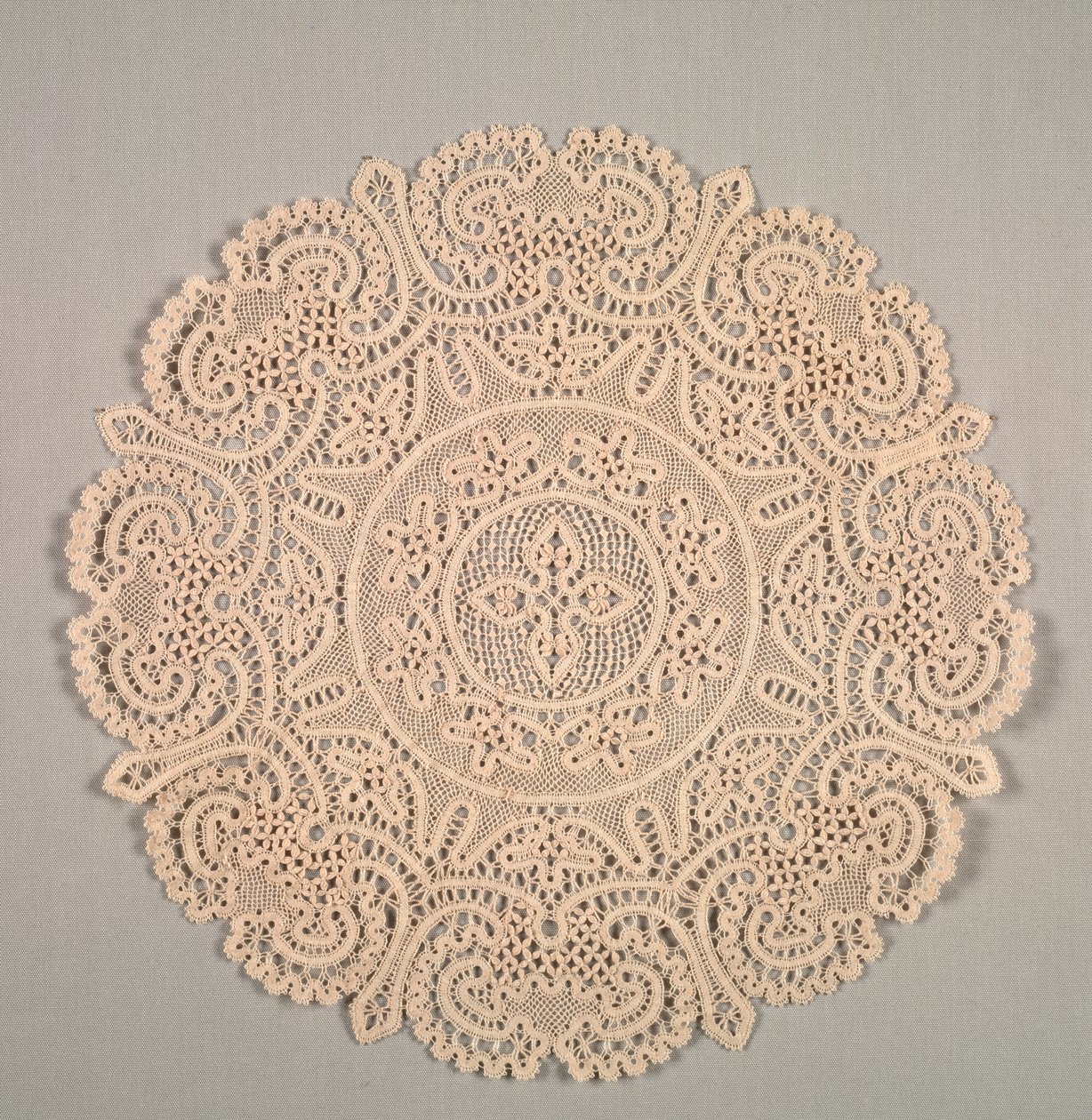 Spets, 1800-tal. av Unbekannt