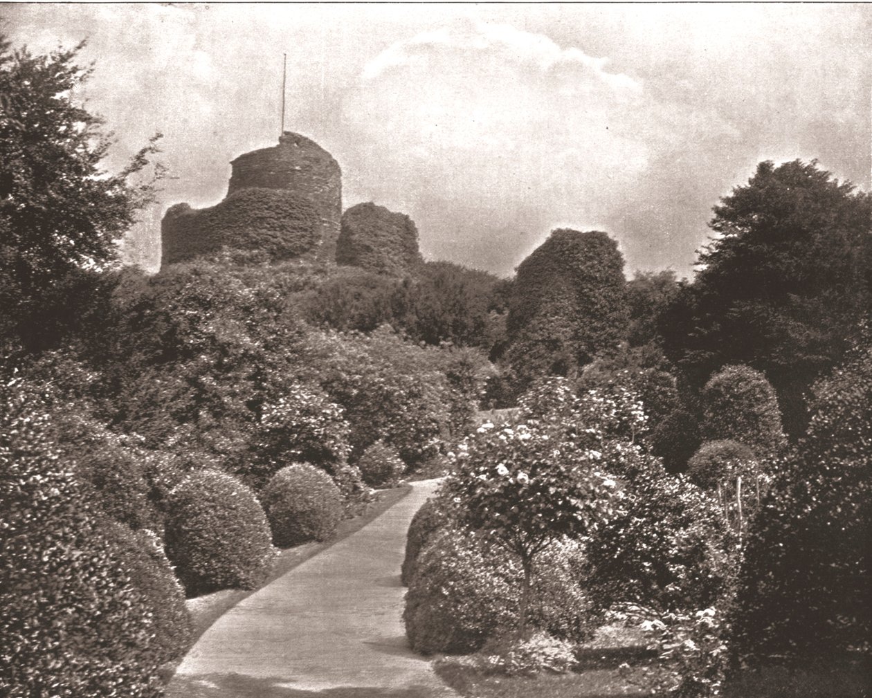Launceston Castle, Cornwall, 1894. av Unbekannt