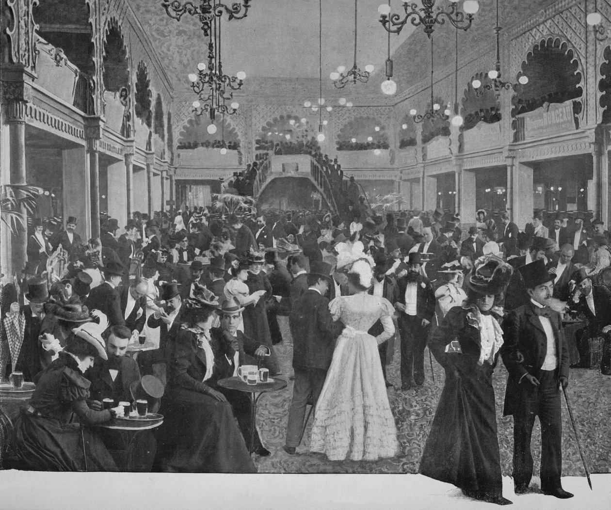 Folies-Bergere Hall, 1900 av Unbekannt