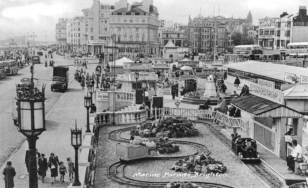 Marine Parade, Brighton, East Sussex, c1900-c1920s av Unbekannt