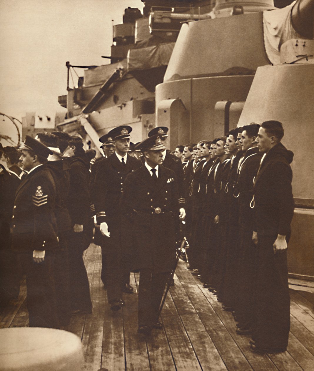 Män från H.M.S. Royal Oak, 1937 av Unbekannt