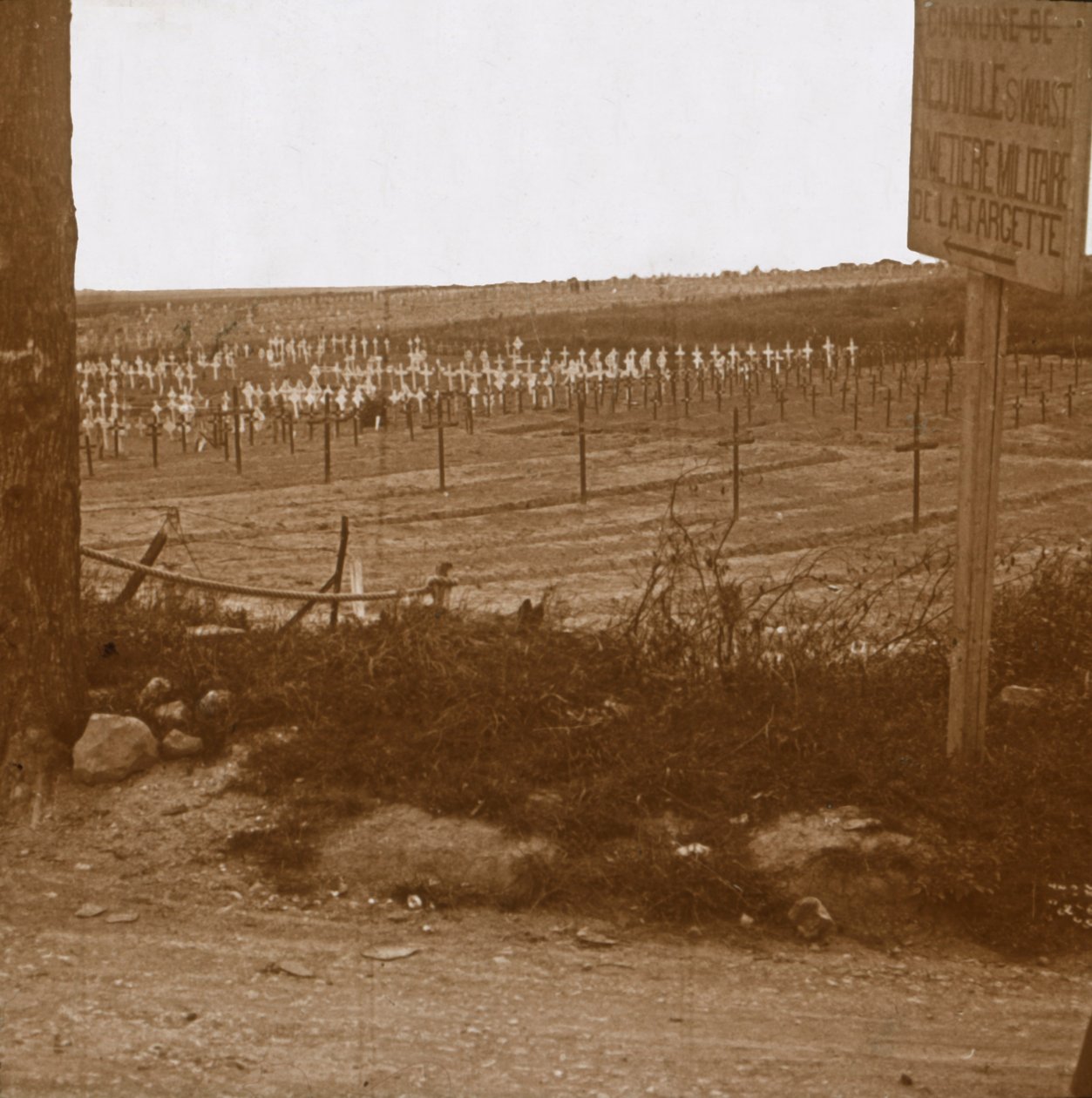 Militärkyrkogård, Neuville-Saint-Vaast, norra Frankrike, c1914-c1918 av Unbekannt