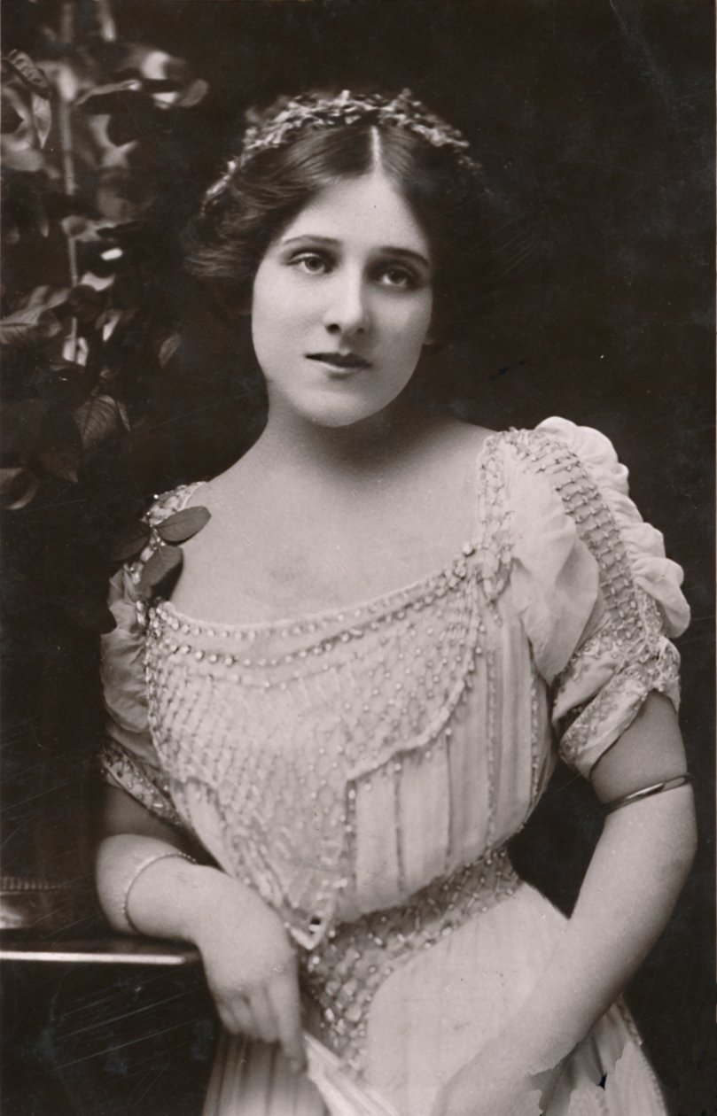 Fröken Edna May, 1878-1948, c1930. av Unbekannt