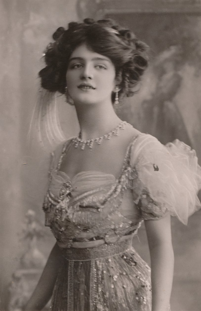 Miss Lily Elsie, 1886-1962, The Merry Widow., c1930. av Unbekannt
