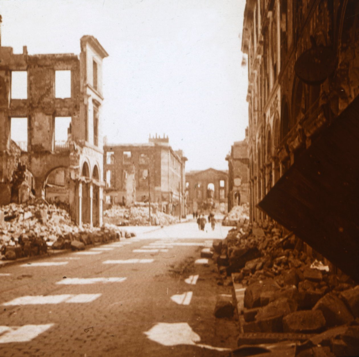 Place Royal, Reims, norra Frankrike, c1914-c1918 av Unbekannt